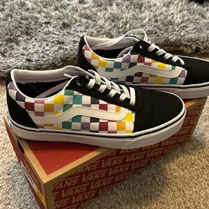 Ward Party Check Vans